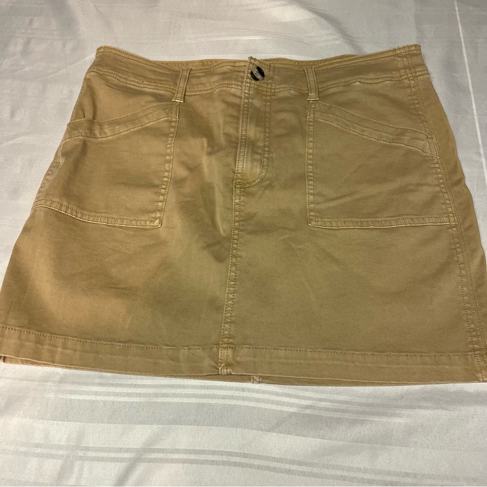 Liverpool Khaki/Tan Mini Skirt with Front Patch Pockets - Picture 4 of 11